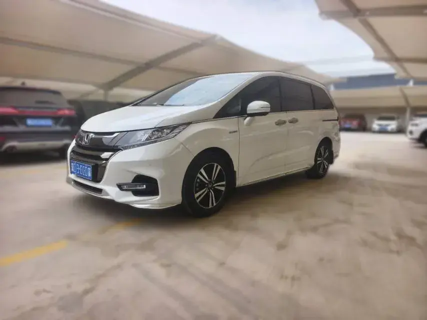 2021 Honda Odyssey 2.0L 146HP L4 E-CVT Hybrid
