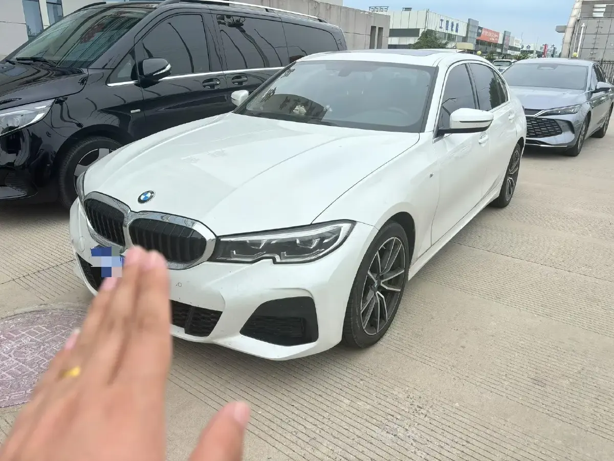 2022 BMW 3 Series 2.0T 156HP L4 8AT