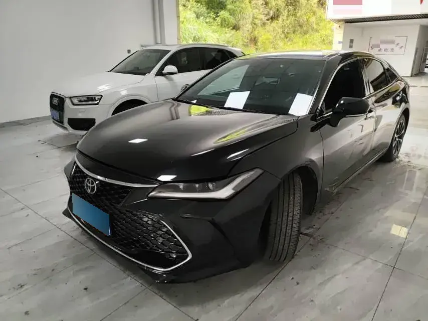 2022 Toyota Avalon 2.5L 209HP L4 8AT