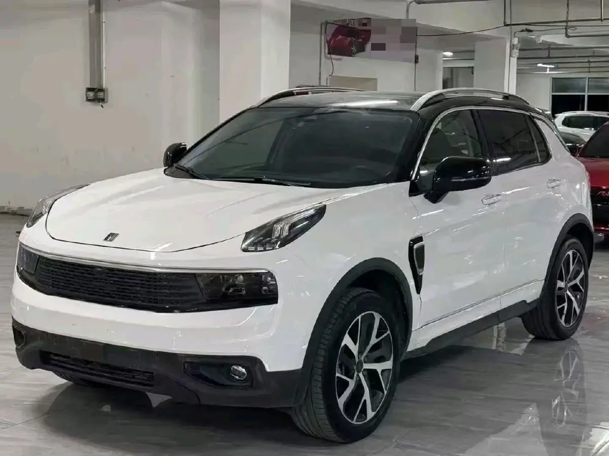 2017 LYNK&CO 01 2.0T 190HP L4 6AT