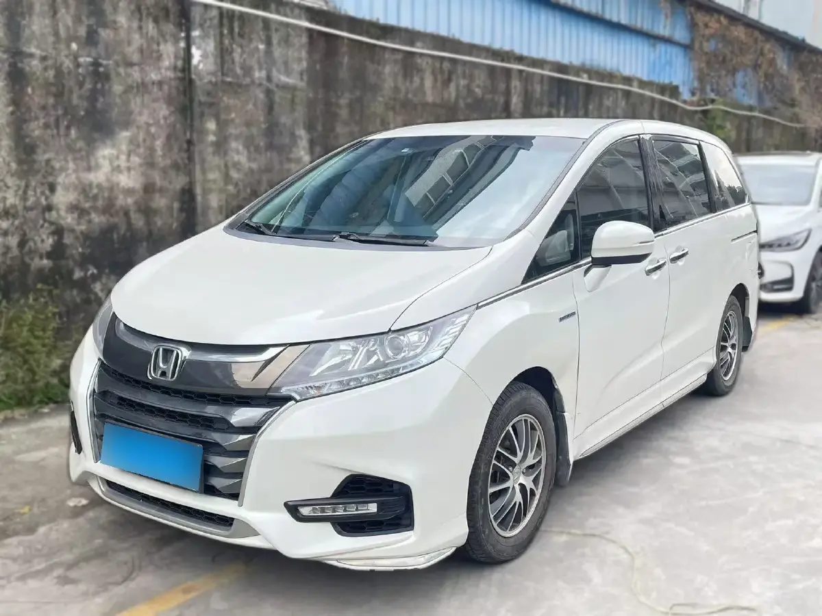 2021 Honda Odyssey 2.0L 146HP L4 E-CVT Hybrid
