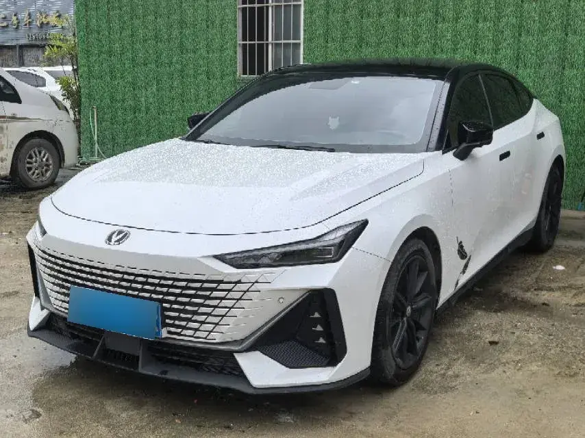 2022 ChangAn UNI-V 1.5T 188HP L4 7DCT