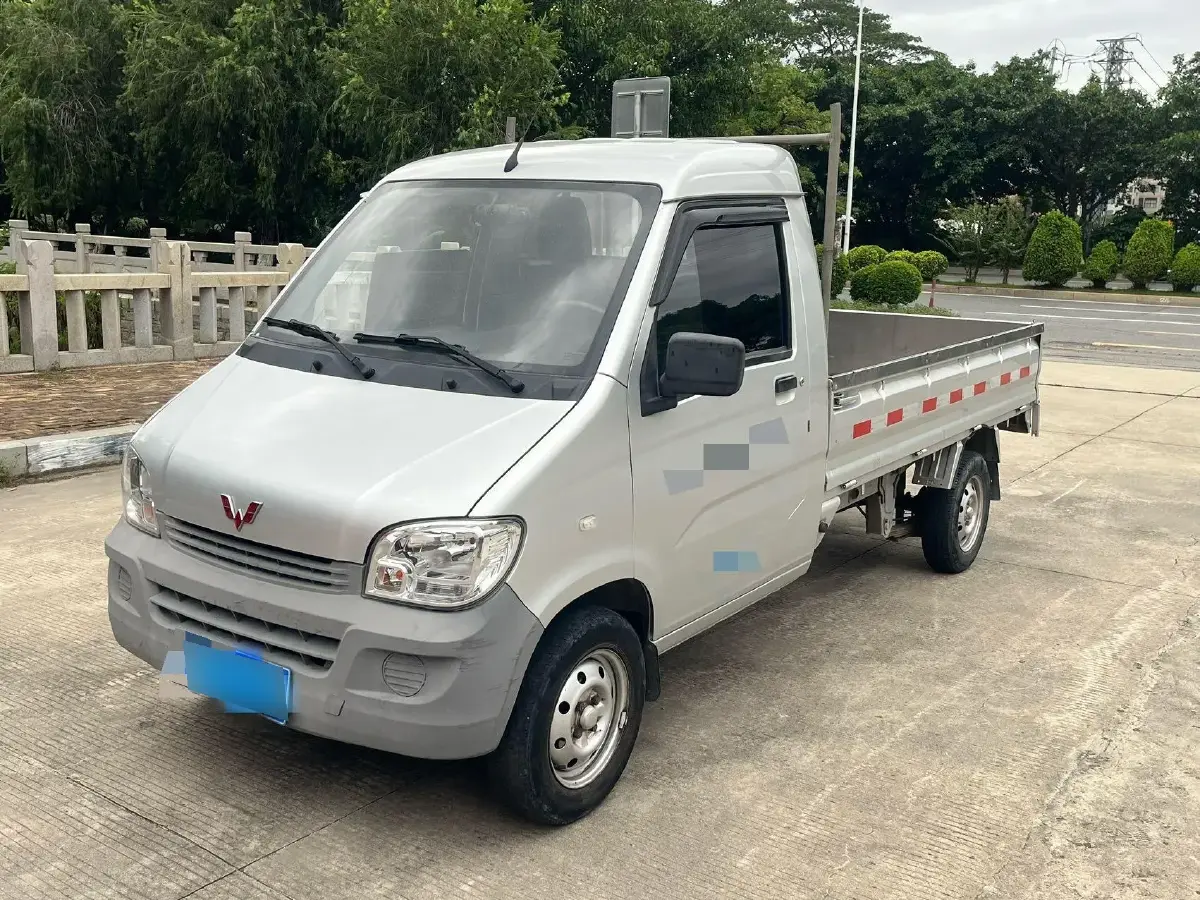 2020 WuLing ZhiGuang Mini Truck 1.2L 76HP L4 5MT
