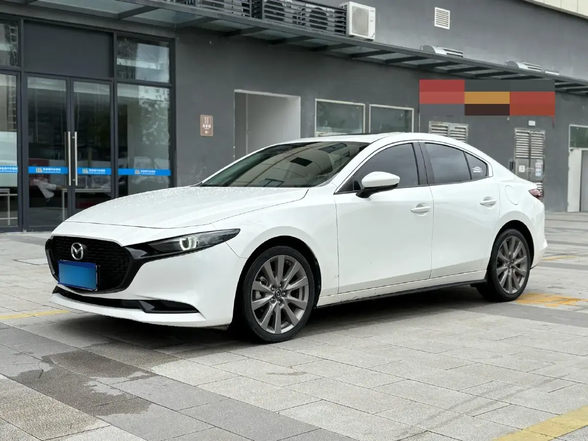 2021 Mazda 3 Axela 2.0L 158HP L4 6AT