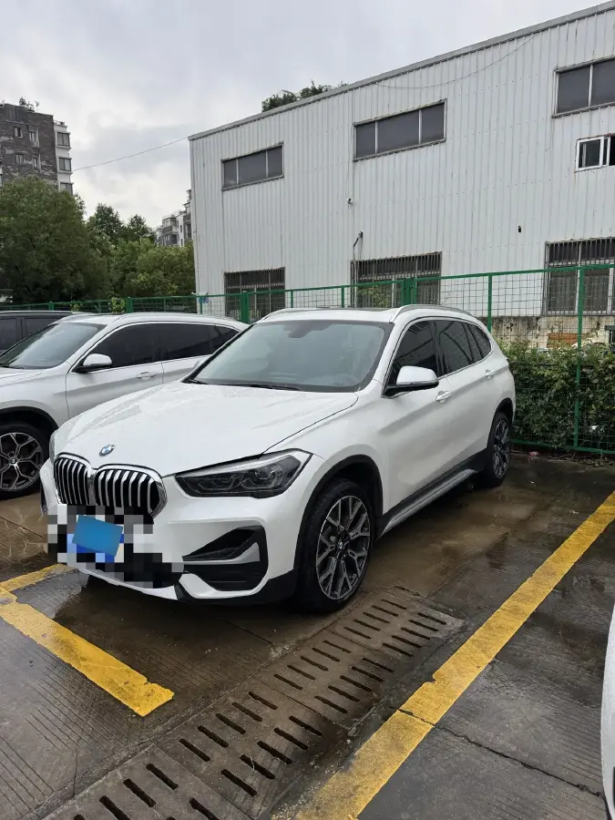 2021 BMW X1 2.0T 192HP L4 7DCT