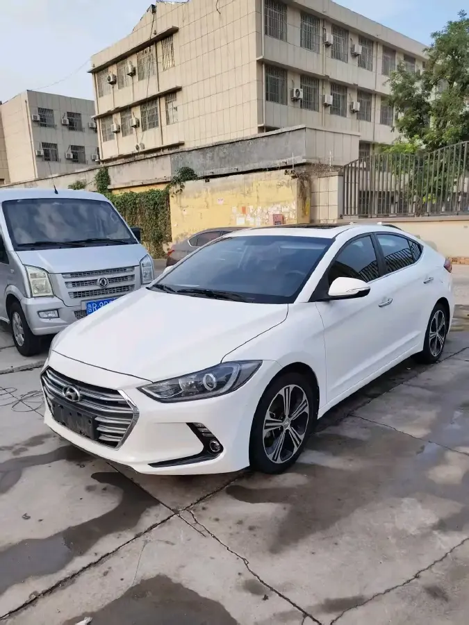 2018 Hyundai Elantra 1.4T 130HP L4 7DCT