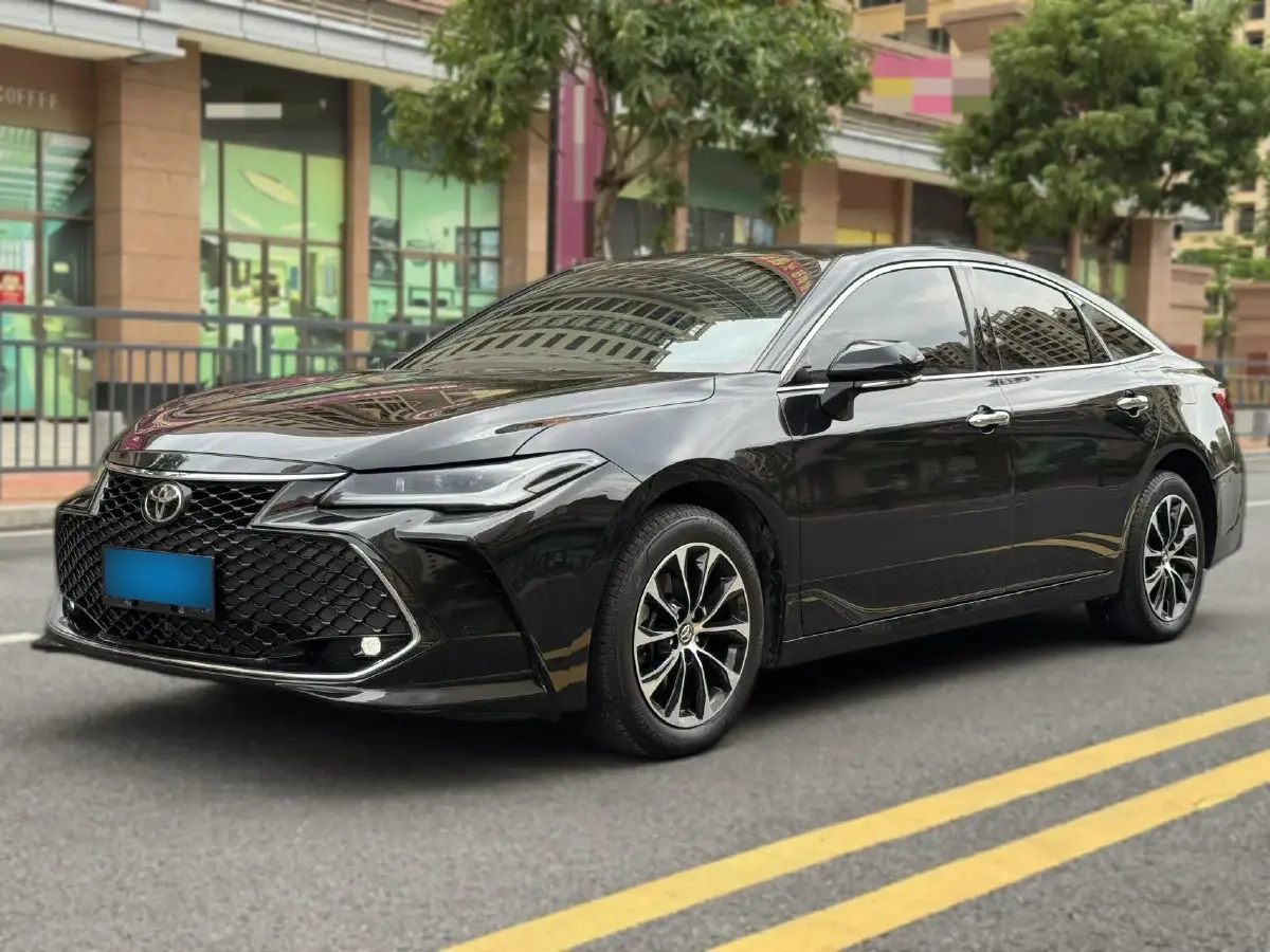 2022 Toyota Avalon 2.5L 209HP L4 8AT
