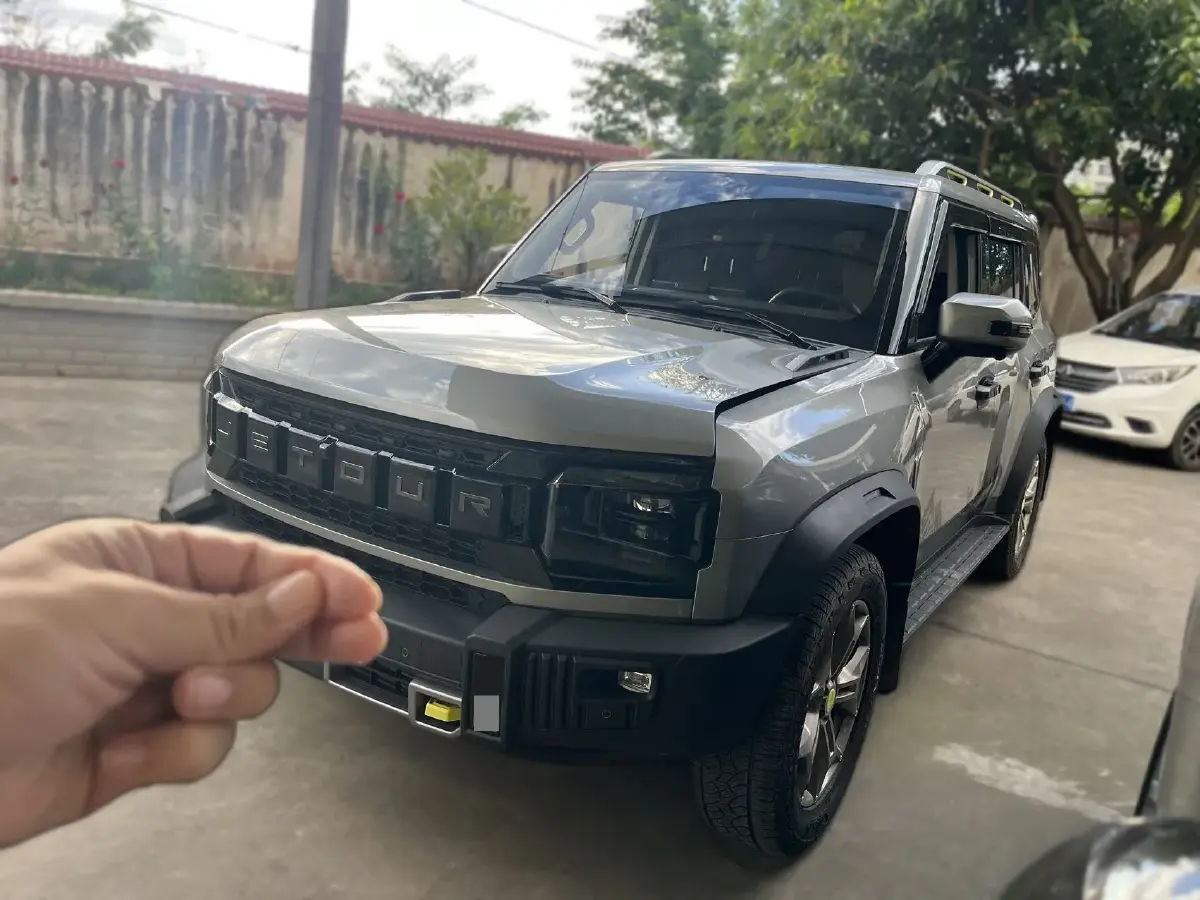 2023 Jetour Traveller 2.0T 254HP L4 8AT