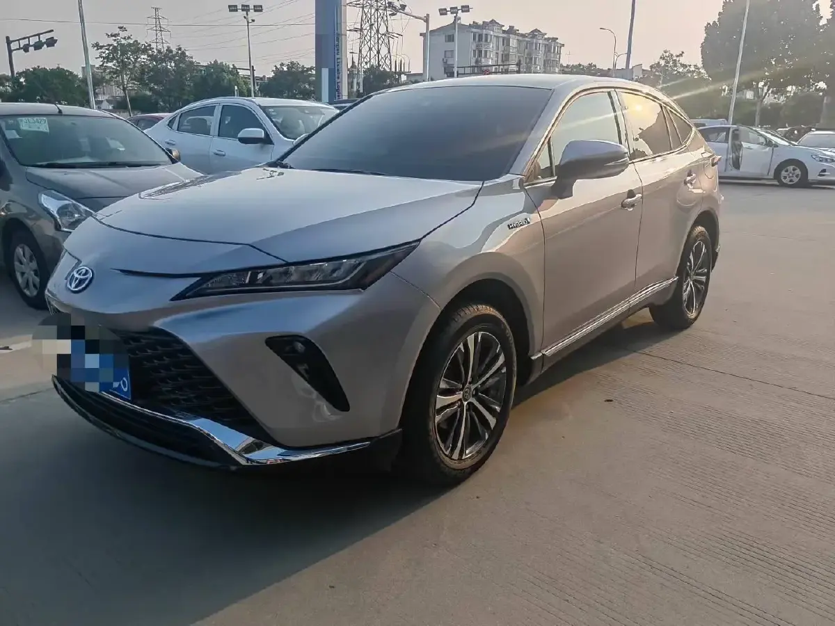 2022 Toyota Venza 2.5L 178HP L4 E-CVT Hybrid