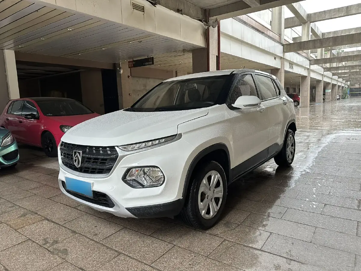 2020 BaoJun 310W 1.5L 105HP L4 5AMT