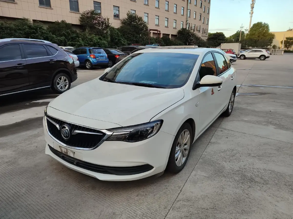 2020 Buick Regal 2.0T 237HP L4 9AT