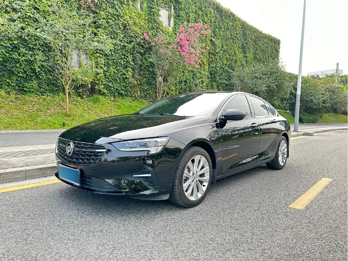 2023 Buick Regal 2.0T 237HP L4 9AT