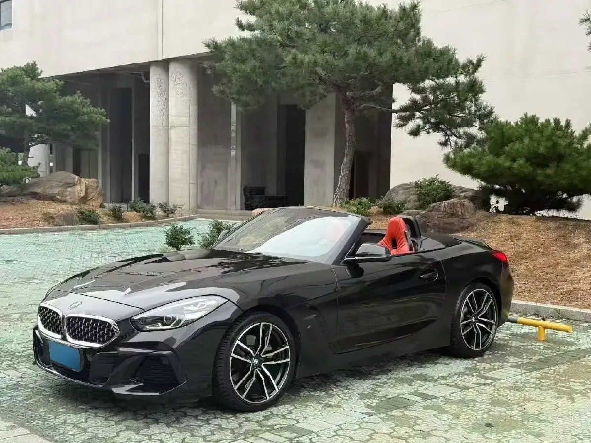2022 BMW Z4 2.0T 197HP L4 8AT