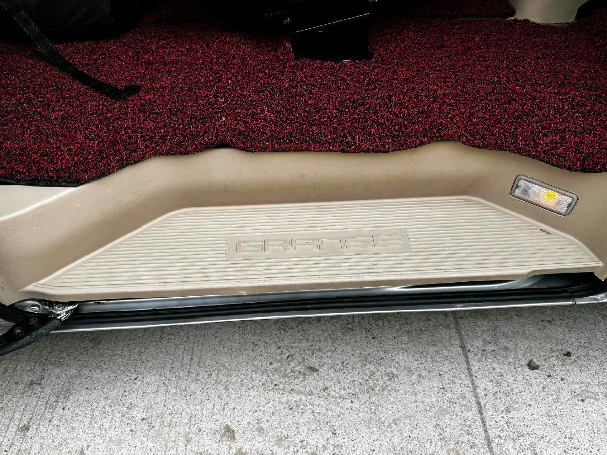 2014 JinBei Grace 2.4L 139HP L4 5MT,autocango,china used car exporter,china ev exporter,chinese used car exporter,chinese used ev exporter