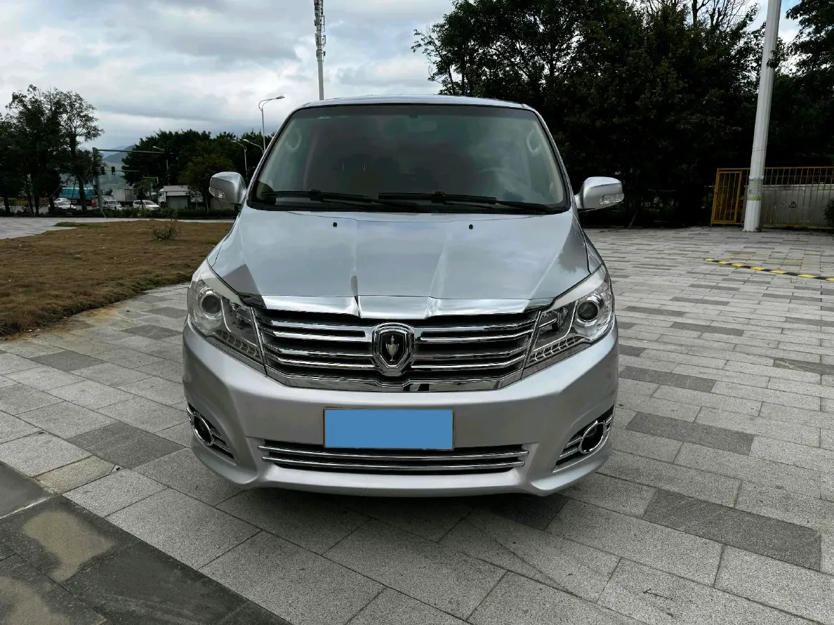 2014 JinBei Grace 2.4L 139HP L4 5MT,autocango,china used car exporter,china ev exporter,chinese used car exporter,chinese used ev exporter