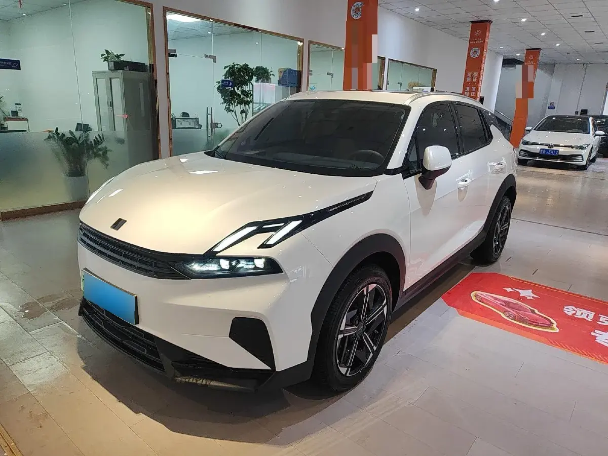 2023 LYNK&CO 06 EM-P 1.5L 120HP L4 3DHT PHEV 9.11KWH