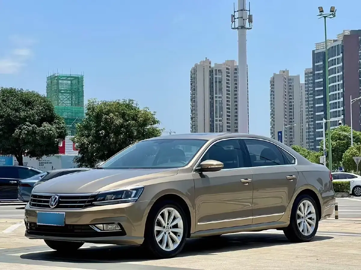 2017 Volkswagen Passat 1.4T 150HP L4 7DCT