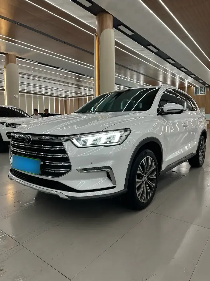 2019 BYD Song Pro 1.5T 160HP L4 6DCT PHEV 15.7KWH
