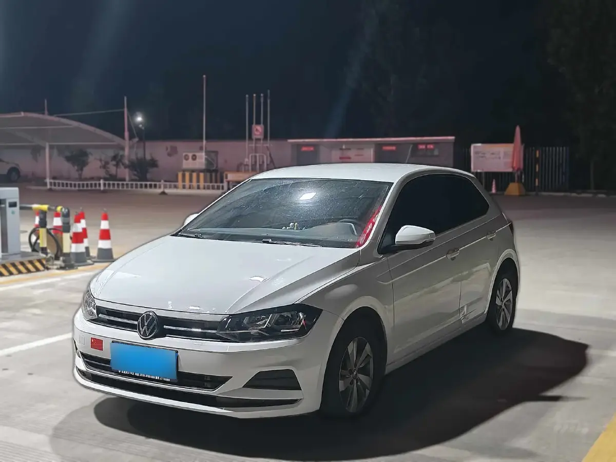 2023 Volkswagen Polo 1.5L 110HP L4 6AT