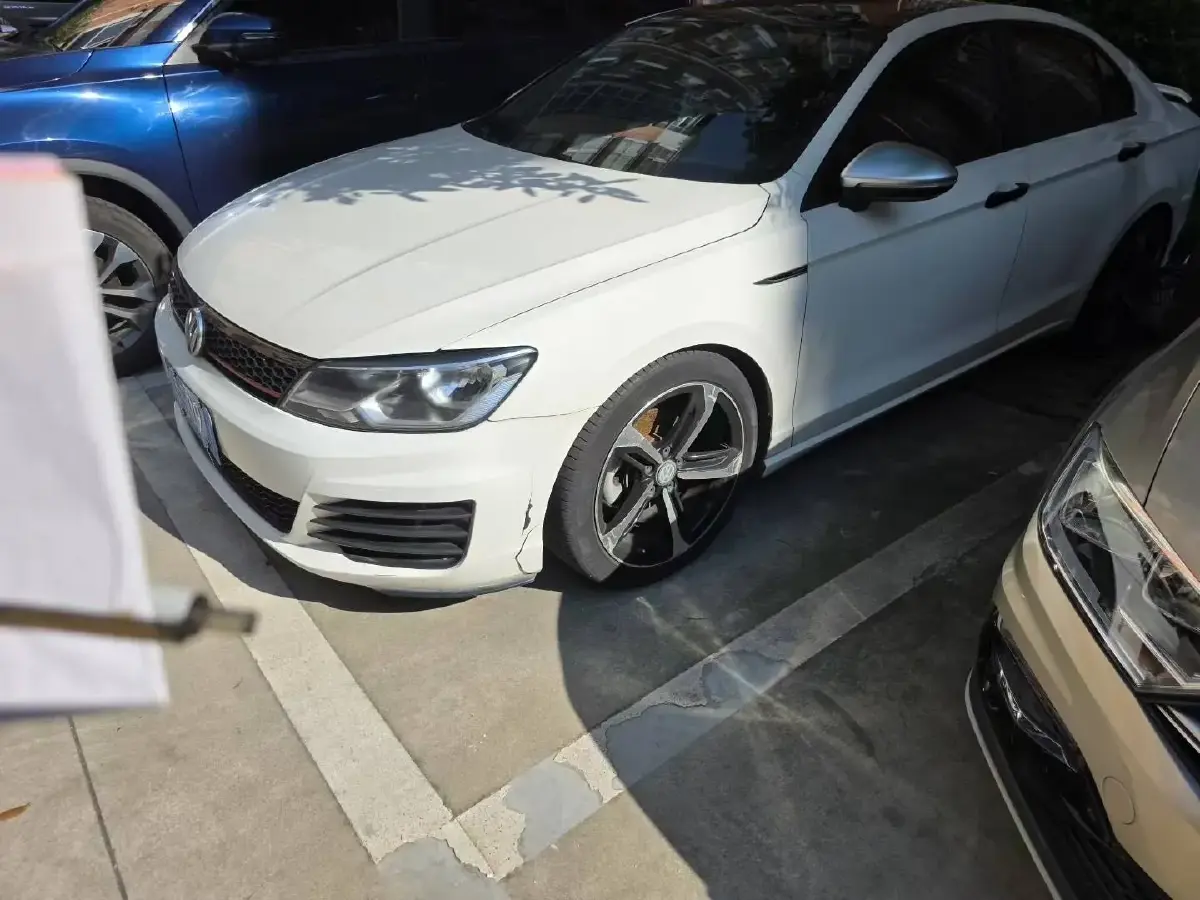 2018 Volkswagen Lamando 1.4T 131HP L4 7DCT