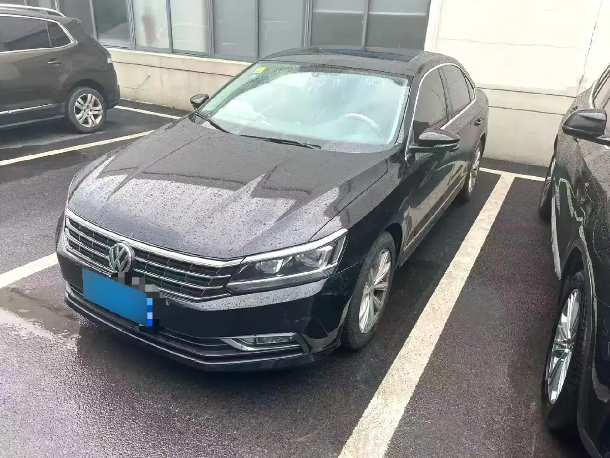 2017 Volkswagen Passat 1.8T 180HP L4 7DCT