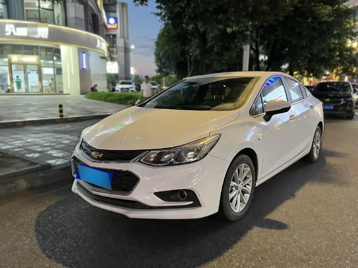 2018 Chevrolet Cruze 1.5L 114HP L4 6AT