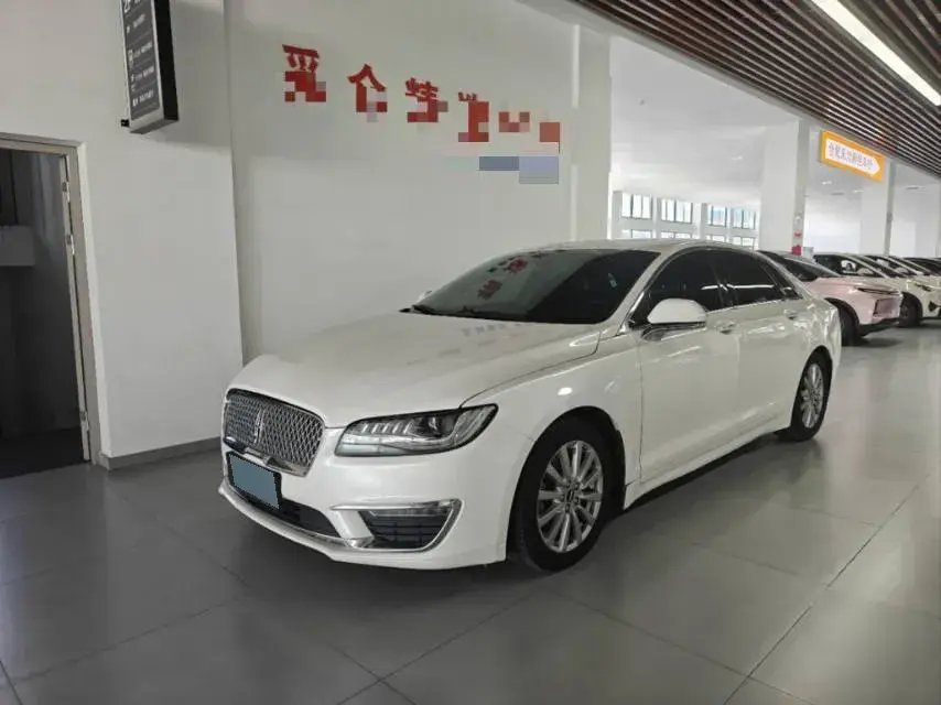 2019 Lincoln MKZ 2.0T 203HP L4 6AT