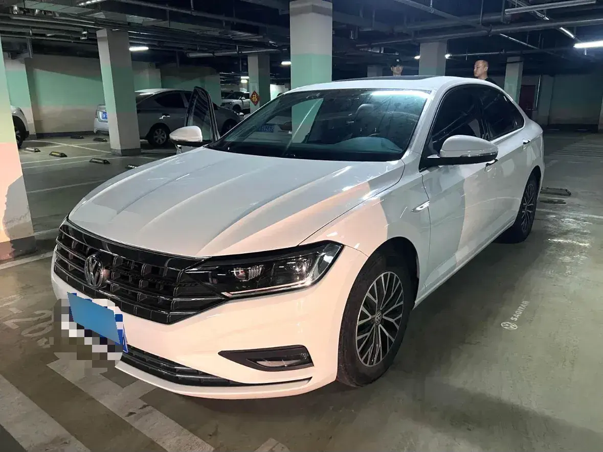 2021 Volkswagen Sagitar 1.4T 150HP L4 7DCT