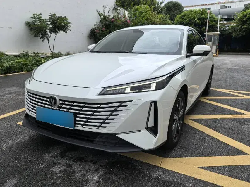 2023 ChangAn Lamore 1.5T 170HP L4 7DCT