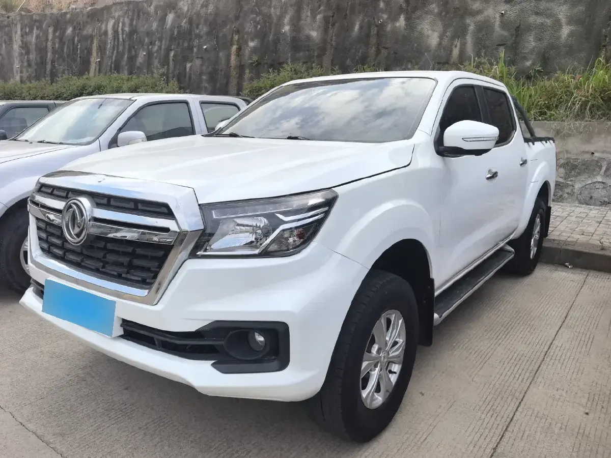 2019 Dongfeng RuiQi 6 2.5T 140HP L4 5MT 2019 Dongfeng RuiQi 6 2.5T 140HP L4 5MT