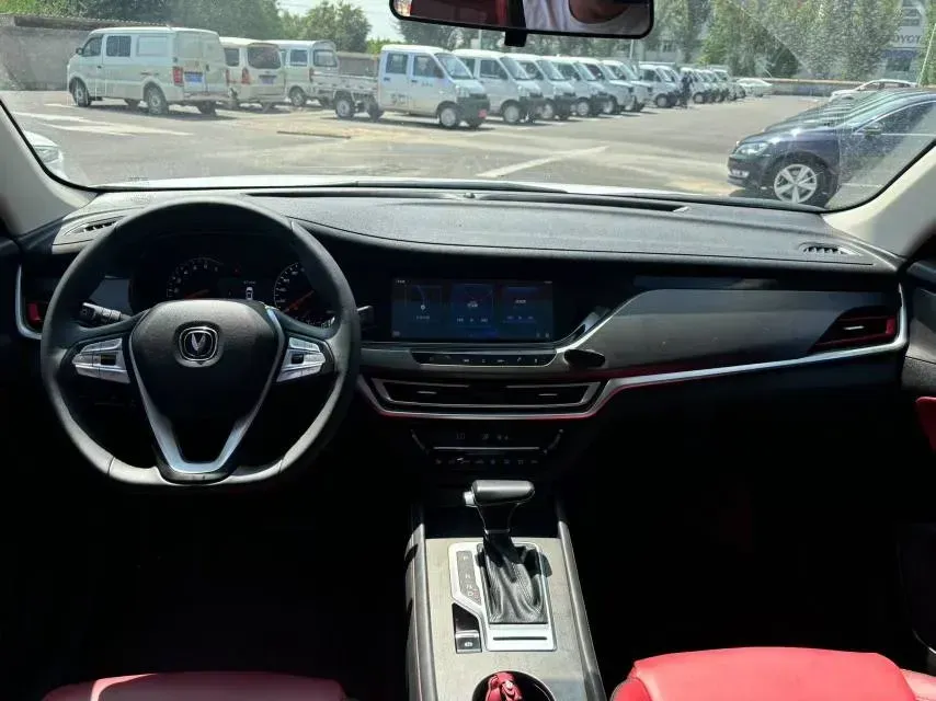 2019 ChangAn CS35 Plus 1.4T 158HP L4 7DCT,autocango,china used car exporter,china ev exporter,chinese used car exporter,chinese used ev exporter