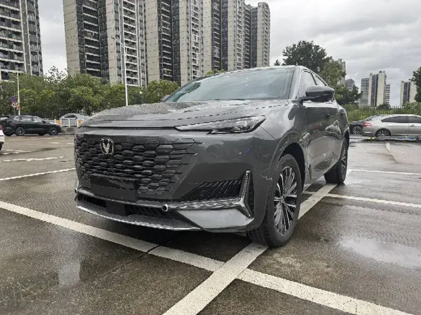 2023 ChangAn UNI-K 2.0T 233HP L4 8AT