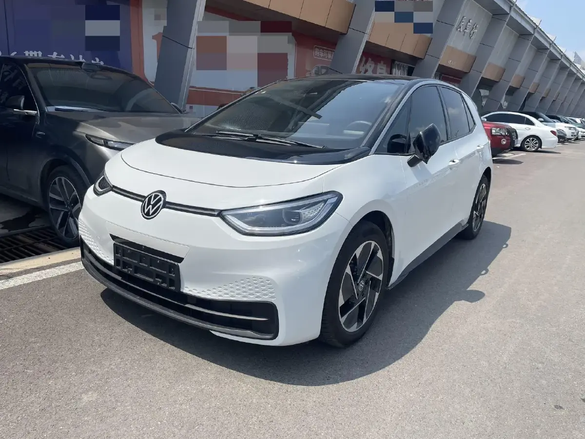 2025 Volkswagen ID.3 BEV 52.8KWH 2025 Volkswagen ID.3 BEV 52.8KWH