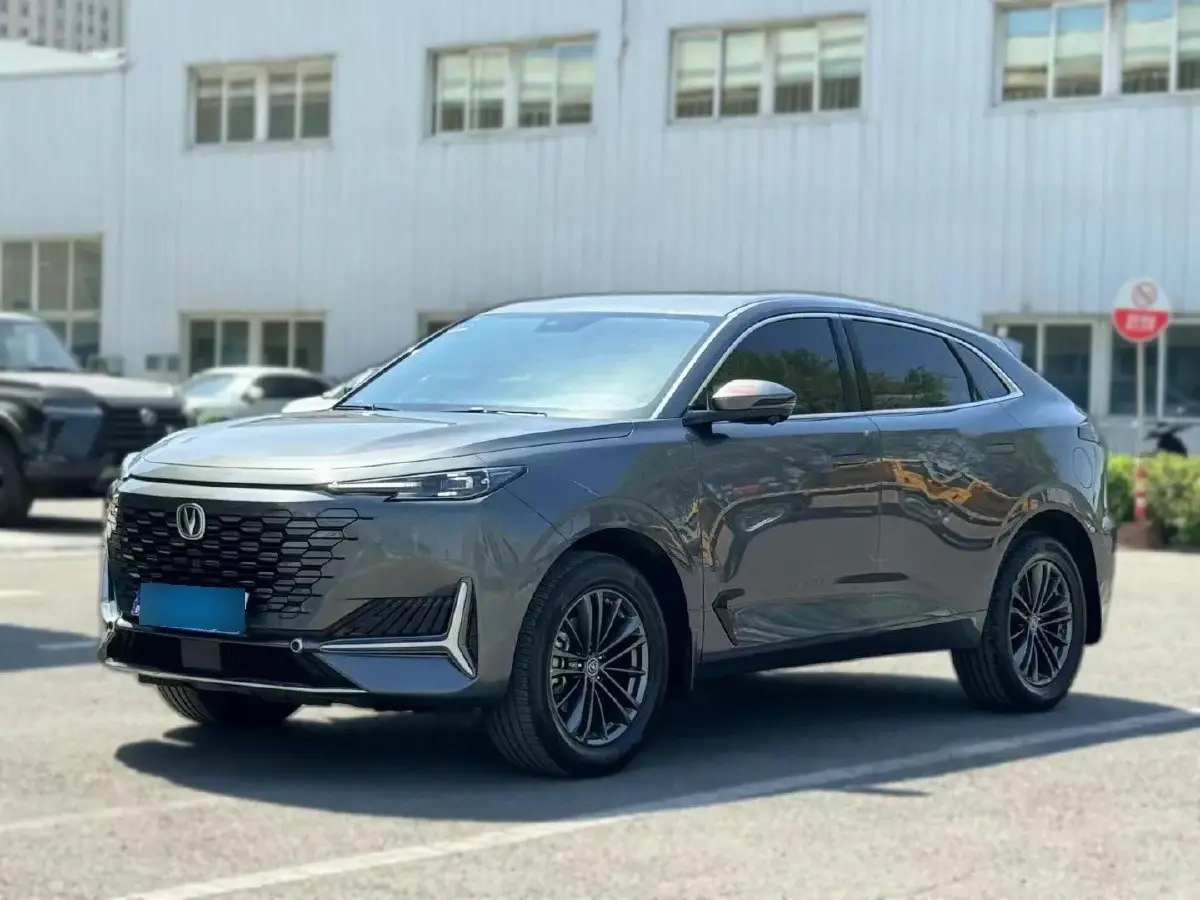 2022 ChangAn UNI-K iDD 1.5T 170HP L4 6TCT PHEV 30.74KWH