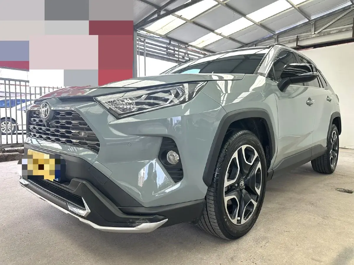 2020 Toyota RAV4 2.0L 171HP L4 CVT