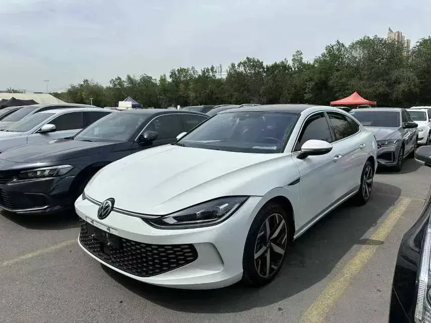 2024 Volkswagen Lamando 1.4T 150HP L4 7DCT