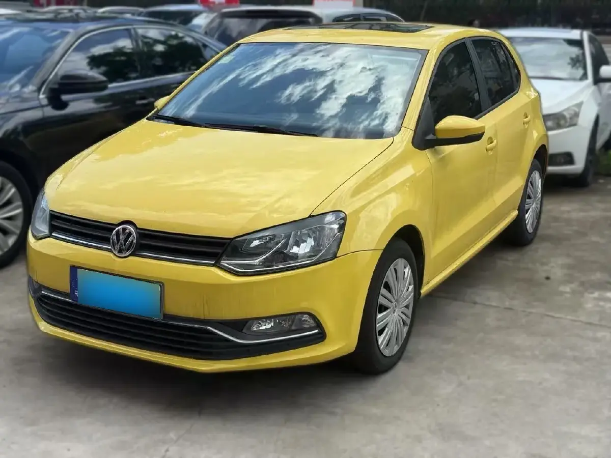 2016 Volkswagen Polo 1.6L 110HP L4 6AT