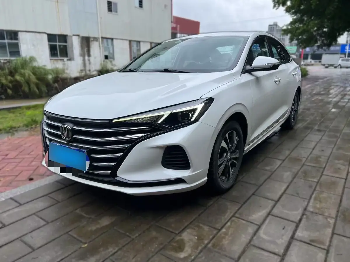 2022 ChangAn Eado 1.6L 128HP L4 5MT