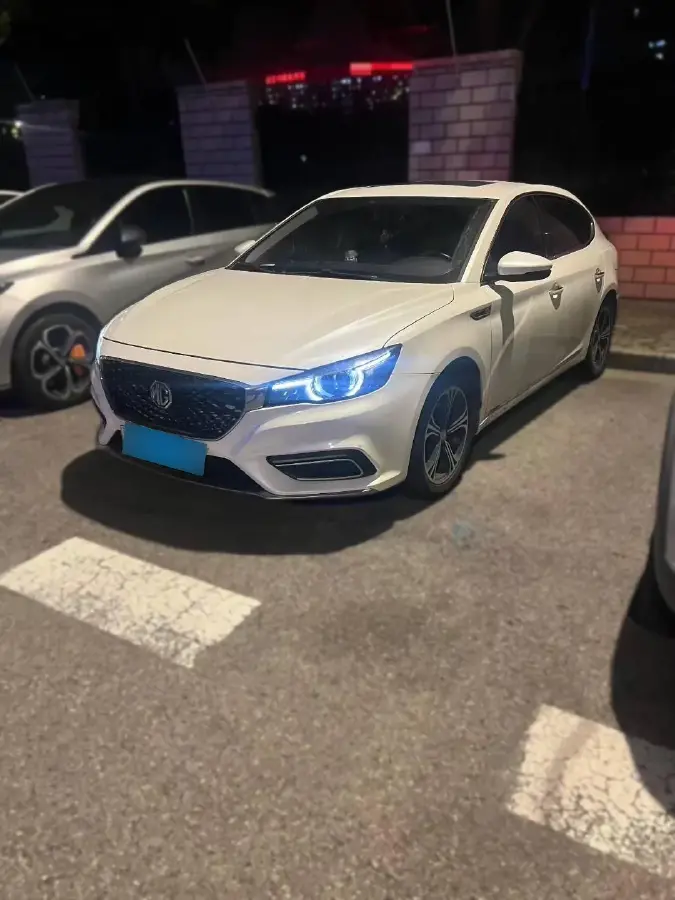 2018 MG 6 1.0T 125HP L3 2AT PHEV 9.1KWH