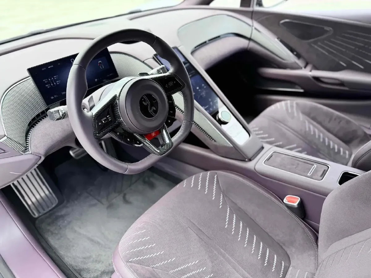 2024 YangWang U9 BEV 80KWH,autocango,china used car exporter,china ev exporter,chinese used car exporter,chinese used ev exporter