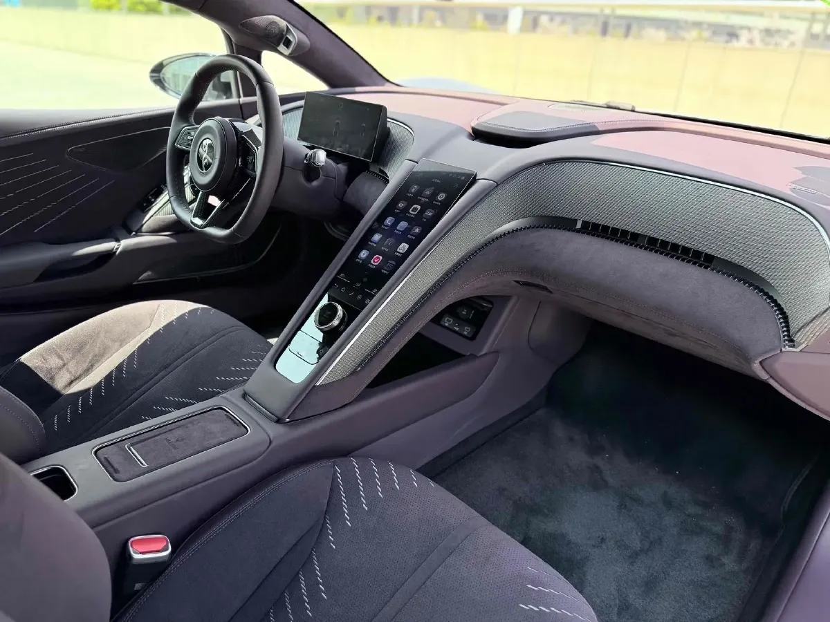 2024 YangWang U9 BEV 80KWH,autocango,china used car exporter,china ev exporter,chinese used car exporter,chinese used ev exporter