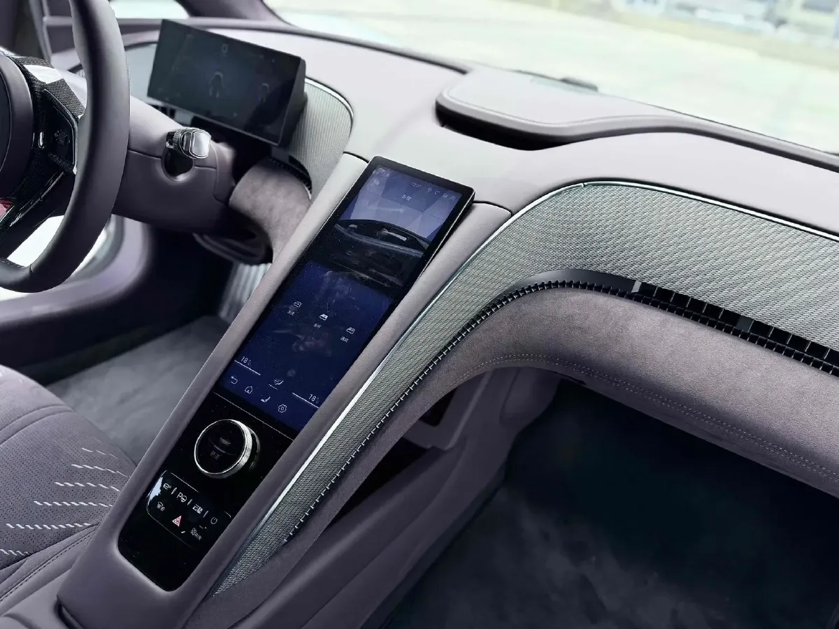 2024 YangWang U9 BEV 80KWH,autocango,china used car exporter,china ev exporter,chinese used car exporter,chinese used ev exporter