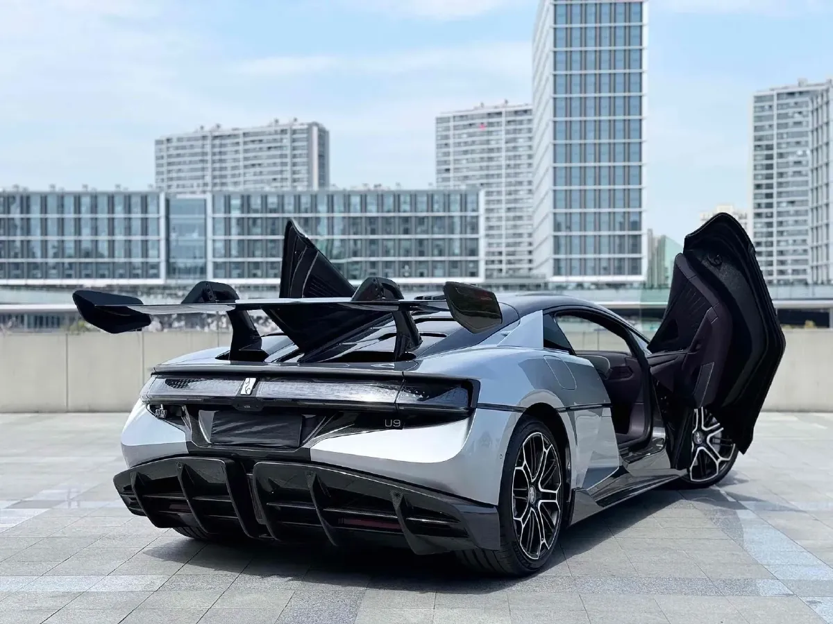 2024 YangWang U9 BEV 80KWH,autocango,china used car exporter,china ev exporter,chinese used car exporter,chinese used ev exporter