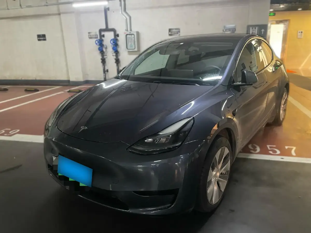 2022 Tesla Model Y BEV 60KWH