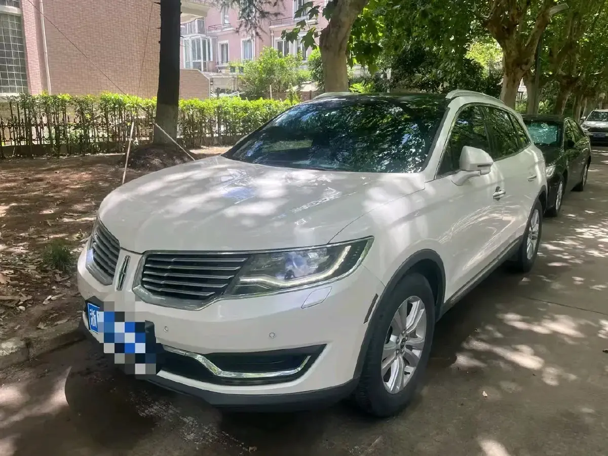 2018 Lincoln MKX 2.0T 253HP L4 6AT