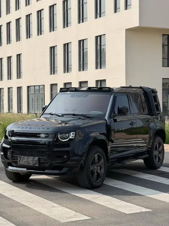 2021 Land Rover Defender 3.0T 400HP L6 8AT