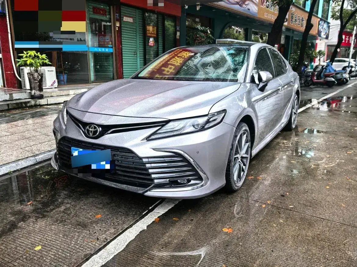 2021 Toyota Camry 2.5L 209HP L4 8AT
