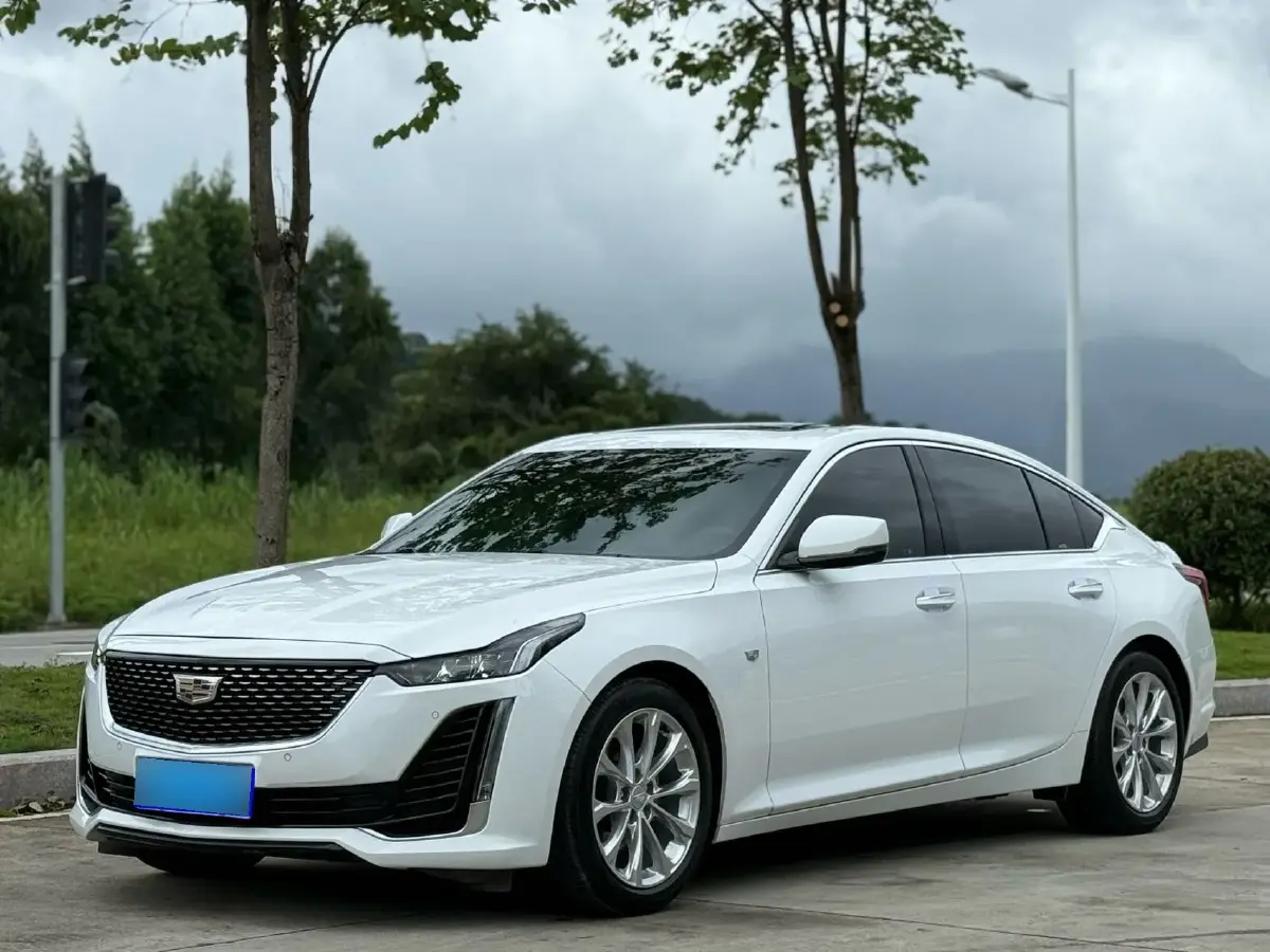 2021 Cadillac CT5 2.0T 237HP L4 10AT