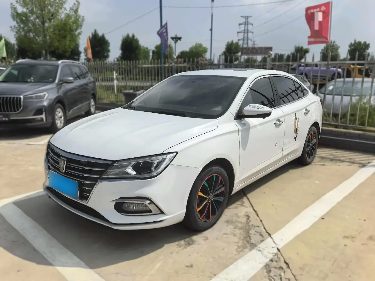2021 Roewe i5 1.5L 120HP L4 CVT