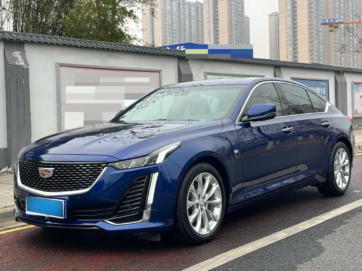 2023 Cadillac CT5 2.0T 237HP L4 10AT